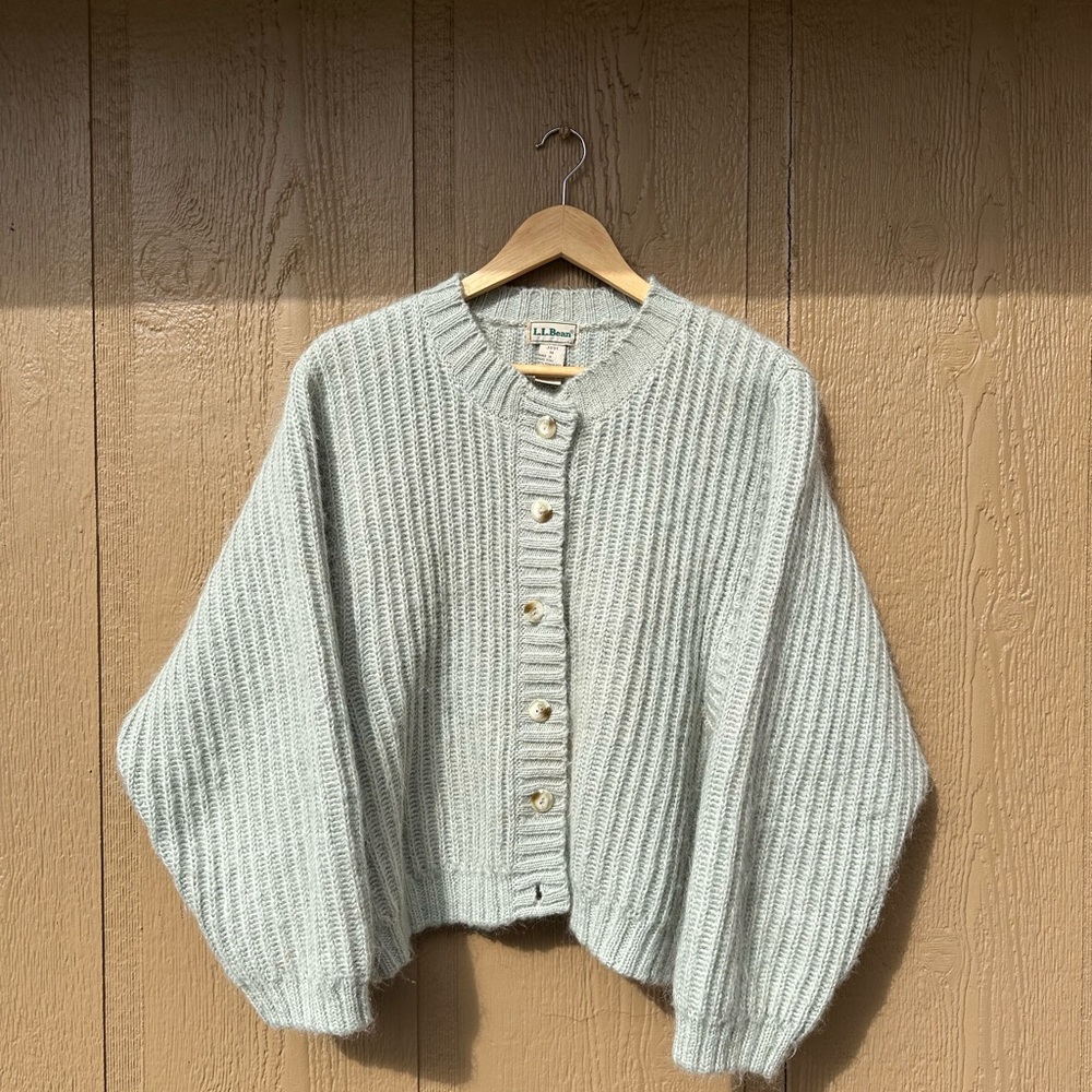 VNTG Wool Cropped L.L. Bean Women's Sage Green Cardigan Sweater
